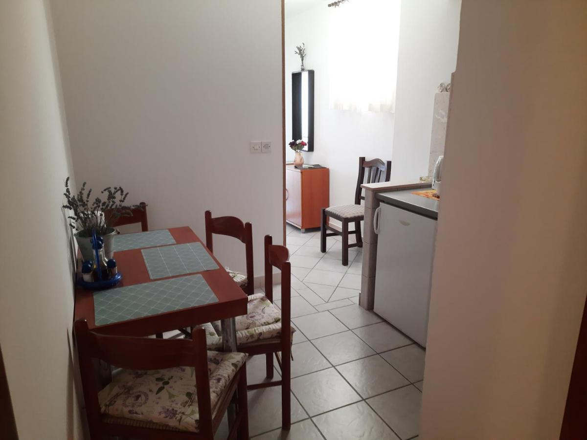 Apartments Zlosilo Орашац Екстериор снимка