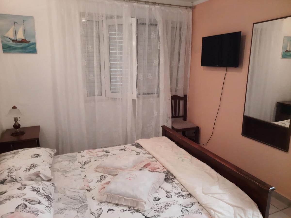 Apartments Zlosilo Орашац Екстериор снимка
