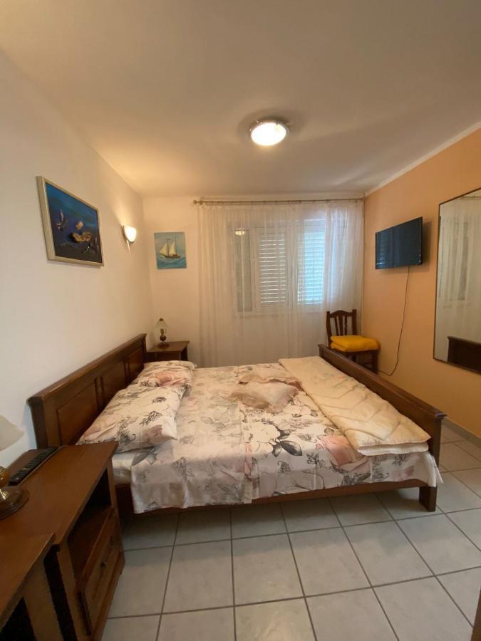 Apartments Zlosilo Орашац Екстериор снимка